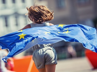 Főnixmad&aacute;rk&eacute;nt az Erasmus+ programmal